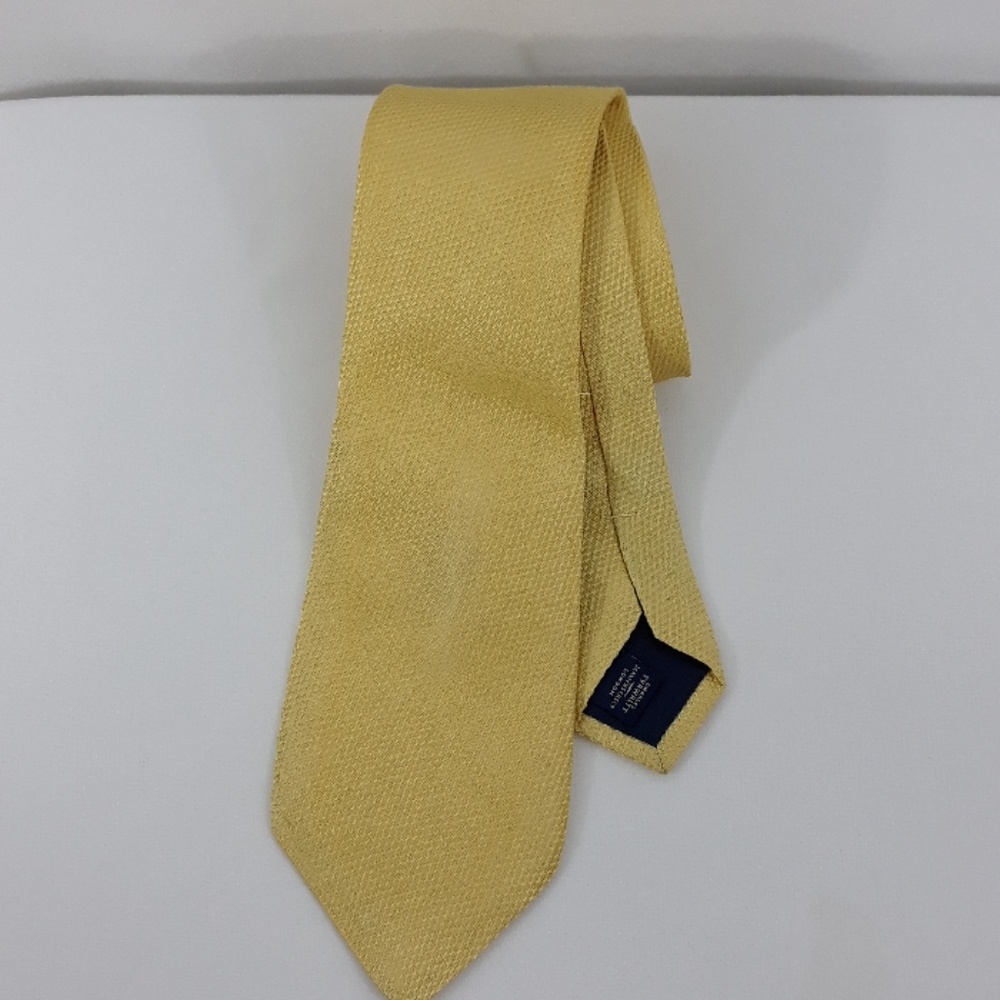 C H A R L E S   T Y R W H I T T  100 % Men Tie